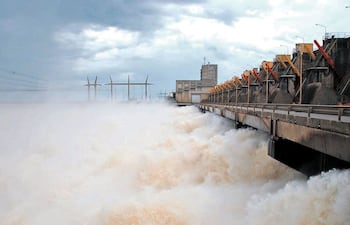 la-mayor-parte-de-la-produccion-de-la-central-hidroelectrica-de-yacyreta-incluida-la-mitad-paraguaya-va-al-mercado-argentino--214845000000-1467311.jpg