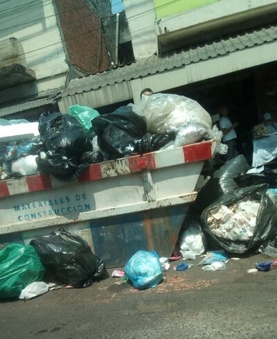 Basuras en el Mercado 4.