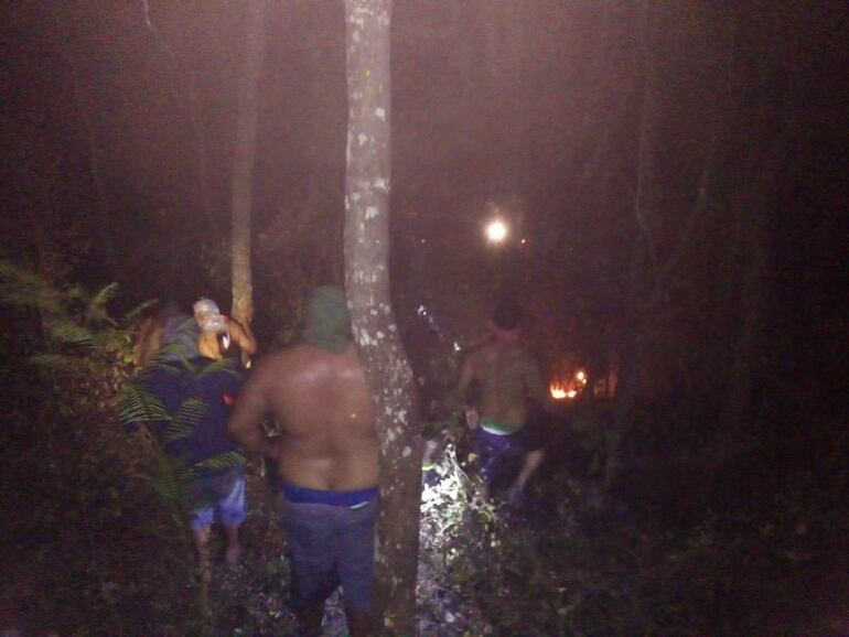 El incendio fue controlado rápidamente gracias a la acción de pobladores.