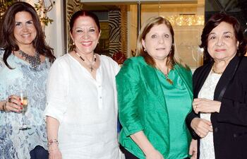 natalia-lledo-martha-lledo-marta-cabello-y-eca-poletti--211018000000-1147771.jpg