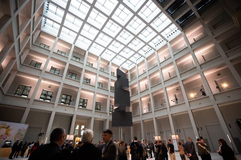 Vista interior del Humboldt Forum, en Berlin, Alemania. 