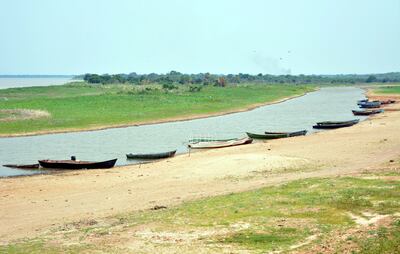 Desde hace varias semanas se reportan bajantes entre 2 y 4 centímetros por día. Con el descenso de las aguas aparecen lugares donde acuden numerosos bañistas en toda la costa de Concepción.