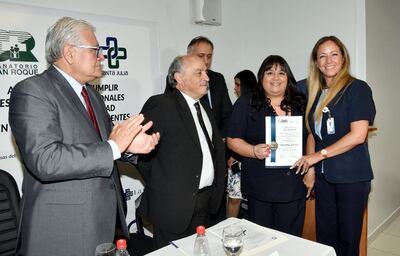 Carlos Romero, Ricardo Herrero, Mabel Benítez y Fátima Brizuela durante la acreditación de ITAES al Centro Médico La Costa.