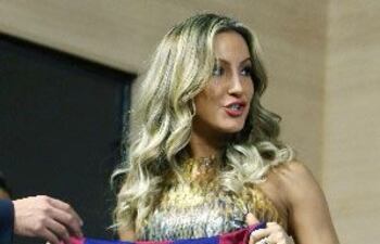 claudia-leitte-234907000000-1094436.jpg