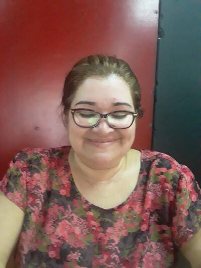 Elisabeth Brítez Moráez señaló que a través de estudios e investigaciones por Internet se capacitó para tener creatividad en la elaboración de atuendos deportivos y otras ropas.