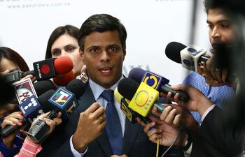 el-opositor-leopoldo-lopez-presento-ayer-una-denuncia-contra-el-gobierno-de-maduro-por-violacion-de-los-dd-hh--223153000000-549058.jpg