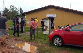 dirigentes-colorados-pretenden-sacar-de-su-cargo-a-la-directora-del-puesto-de-salud-de-nueva-londres-departamento-de-caaguazu--143739000000-1400417.jpg
