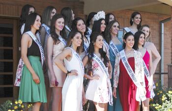 quince-bellas-senoritas-participan-del-certamen-de-belleza-miss-universo-paraguay--202129000000-1506601.jpg