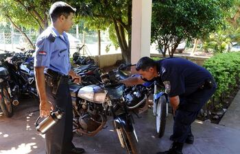 motocicletas-decomisadas-diputados-estudia-hoy-proyecto-de-ley-para-que-la-compra-sea-con-chapa-incluida-ilustracion-213627000000-1359346.jpg
