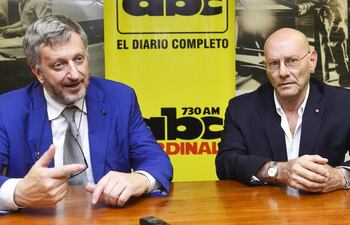 fabio-cantarelli-i-candidato-a-diputado-y-jose-zanotti-cavazzoni--220906000000-1681743.jpg