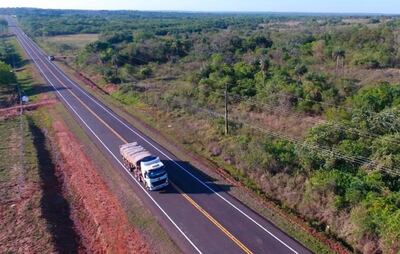El MOPC trabaja principalmente en la pavimentación de caminos vecinales en todo el país.