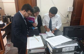 Fiscalía allanó oficinas del Fides en el marco de las investigaciones de la causa abierta contra Justo Cárdenas.