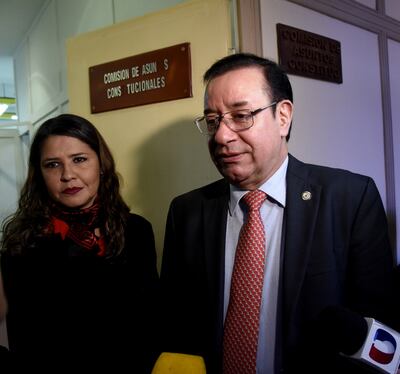 El imputado diputado Miguel Cuevas (ANR, Añetete) logra de nuevo suspender la audiencia de imposición de medidas. Por ahora no irá preso.