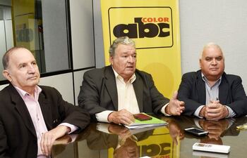 jose-cristaldo-nils-candia-gini-y-rodolfo-aseretto-d-de-la-asamblea-permanente-por-los-derechoss-humanos--202419000000-1784890.jpg