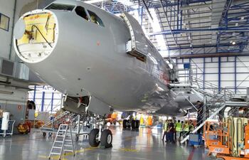 este-es-un-airbus-a330-que-estaba-siendo-sometido-a-un-mantenimiento-a-fondo-en-el-centro-que-posee-air-europa-en-la-isla-de-palma-de-mallorca--192256000000-1384323.jpg