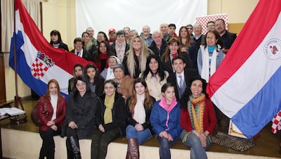 Aspecto de la reunión realizada en el salón de actos del Colegio Inmaculado Corazón de María para conformar el Club de Croatas.