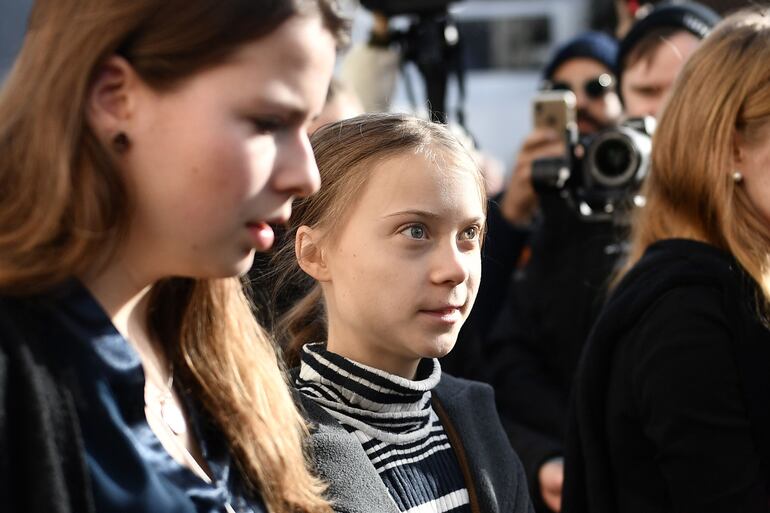 Greta Thunberg (c) durante una marcha en Davos, el pasado viernes.