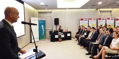 El ministro de Salud Julio Mazzoleni brindó unas palabras en el seminario sobre Informática al Servicio del Salud, organizado por la Embajada de Taiwán.