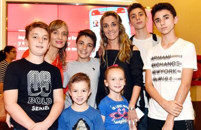 Facundo, Stefano y Giovanna Giralt, Tricia Arce, Cecilia Arce, Mateo, Tiago y Benjamín Britos.