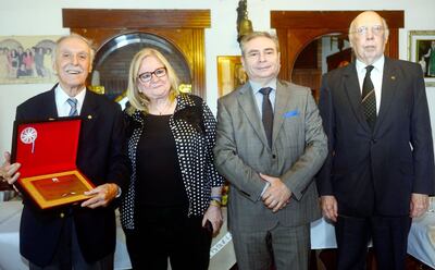 /pf/resources/images/abc-placeholder.png?d=2394