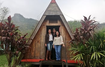 Senatur promocionaba Granja Francisca.