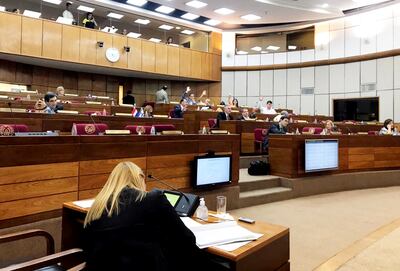 Los senadores aceptaron las modificaciones de la Cámara de Diputados a la Ley Nacional de Tránsito que otorgan atribución a la Policía Nacional para fiscalizar a los motociclistas.