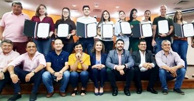 Varias empresas fueron premiadas en la sala de sesiones de la Junta Municipal de Asunción.