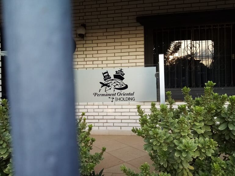 Propiedad allanada en el barrio Valle Apu’a de Lambaré, sede de la empresa Permanent Holding, de Dalia López.