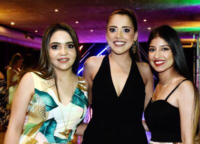 Karina Alfonzo, Paola Flores y Celeste Uliambre.
