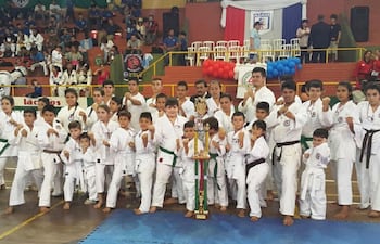 los-alumnos-de-la-escuela-chojun-miyagui-participaran-del-43-campeonato-internacional-de-artes-marciales--204315000000-1549349.jpg
