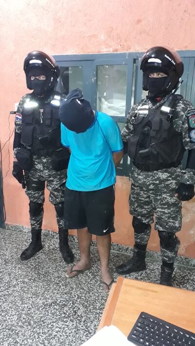 La Policía detuvo a Saturnino Ezequiel Pereira Amaro de 21 años de edad.