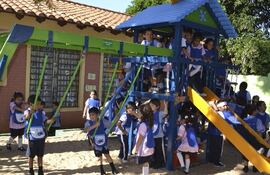 ninos-de-la-escuela-carlos-a-lopez-estrenan-el-parque--195523000000-541819.jpg