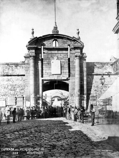 La antigua puerta de Ciudadela, en Montevideo, Uruguay.