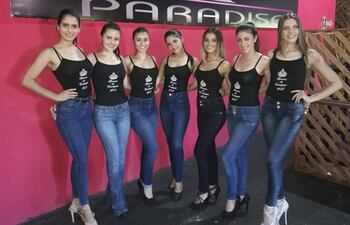 siete-de-las-ocho-candidatas-al-concurso-de-belleza-reinas-de-caazapa-2017--210744000000-1561792.jpg