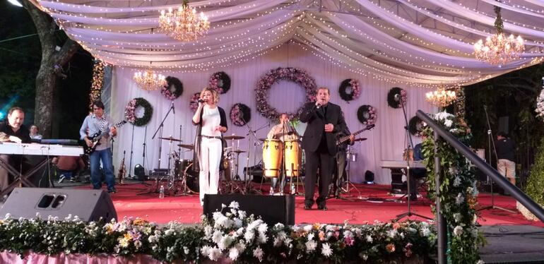 Una multitud honró a la Virgen del Rosario en Luque