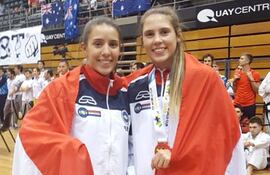 las-hermanas-dacak-se-colgaron-la-presea-de-bronce-en-australia-durante-la-vii-copa-mundial--00511000000-1760465.jpg