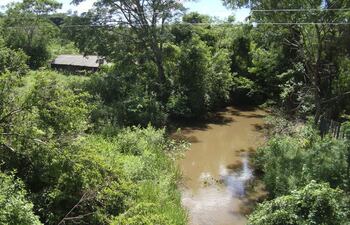 estado-en-que-se-encuentra-el-arroyo-paso-chimo-a-cuya-ribera-se-encuentra-una-curtiembre-en-horqueta-dpto-de-concepcion--223650000000-497923.jpg