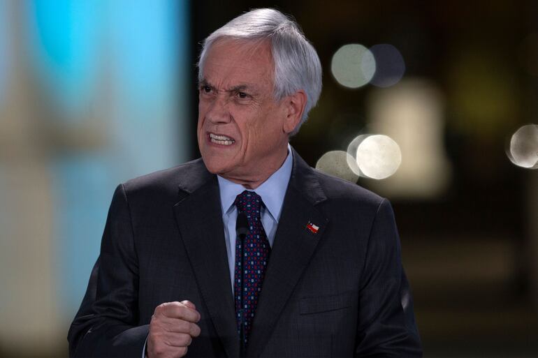 Presidente de Chile condena abusos policiales tras cuatro semanas de estallido