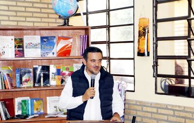 La gestión del ministro Eduardo Petta de los últimos diez meses en la cartera de Educación ha sido reprobada por el Sindicato de Directores del Paraguay (Sinadi), que elevó un informe.