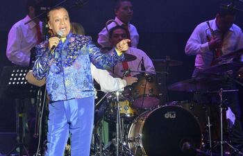 juan-gabriel-231024000000-1121156.JPG