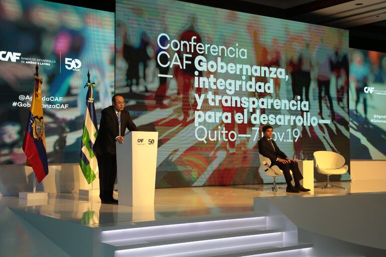 Luis Carranza, presidente de la CAF dio la introducción del evento.