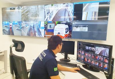 La  sala de monitoreo en el lado brasileño desde donde se emitirán las alertas a los organismos de seguridad.