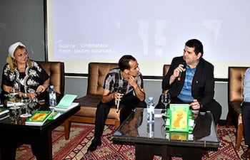 luis-agero-wagner-en-la-presentacion-de-su-libro-sahara-marroqui-mas-alla-del-sahara-occidental--204827000000-1762509.jpg
