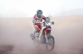 el-espanol-joan-barreda-honda-gano-en-motos-y-lidera-la-general-el-australiano-toby-price-quedo-a-21-minutos--222207000000-1540489.jpg