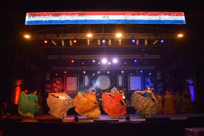 La organización rinde un merecido homenaje a las tejedoras de Ñanduti, María Casimira Cantero, Elsa Tottil Vda. de Carnibella y al profesor Celso Enrique Lara Yegros.