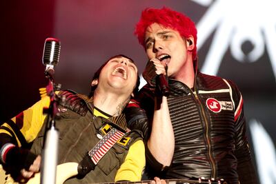 El vocalista Gerard Way y el guitarrista Frank Iero, de My Chemical Romance, durante un concierto en Gran Bretaña, en agosto de 2011.