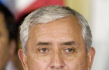 el-presidente-de-guatemala-otto-perez-molina-primer-mandatario-latinomericano-en-funciones-que-declara-fracasada-la-guerra-a-las-drogas-y-pide-abrir-210623000000-391088.jpg