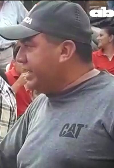 El guardia del diputado Freddy D’Ecclesiis que amenazó a nuestro corresponsal Sergio Escobar Rober.