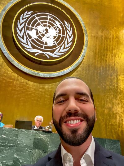 El presidente millenial de El Salvador Nayib Bukele se tomó una selfie antes de empezar su discurso ante la asamblea de las Naciones Unidas.