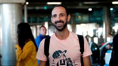 Juanfran en su llegada al aeropuerto.